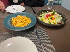 -悦享绿山墙西餐厅