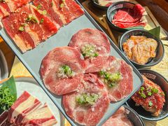 -拾勝牛·江景安格斯烧肉放题(江湾阳光天地店)