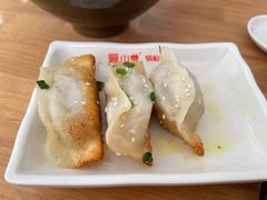 牛肉鍋貼-小姜锅贴(凤凰街店)