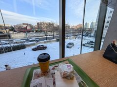 -麦当劳(展览路店)