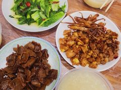 -蓝精灵饺子店