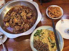 -爆炸头阿姨小四川正宗川味小吃(无任何分店)