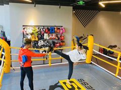 -享受健身·美体塑形馆