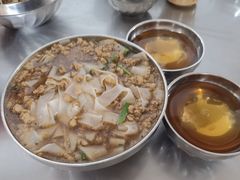 -正宗杨记普洱酸醋米线(总店)