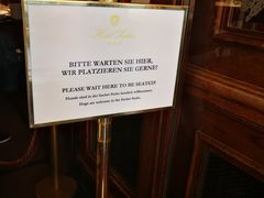 门面-Cafe Sacher(WIEN)