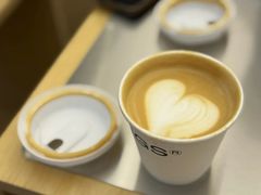 -HUGS coffee(东区店)