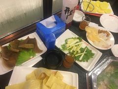 -辣川婆鲜肉自助串串香(三台子店)