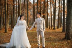 -雪中彩影婚纱摄影·微光艺术中心