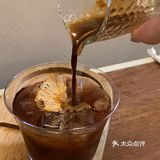 在咖啡厅交了一个叫“妞妞”的新朋友