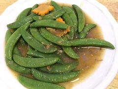 -J Daeng Seafood