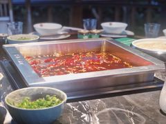 -二荆条·蜀鲜汇城市森林火锅