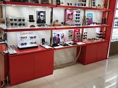 -宝岛眼镜(群光广场店)