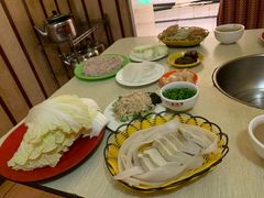 -洞庭洲·防空洞火锅·烧烤·铜锅涮肉(新百广场店)