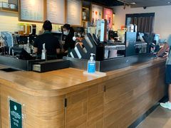 -星巴克(香港国际机场44号闸店)