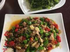 自贡鲜椒兔-茗椀楼餐厅