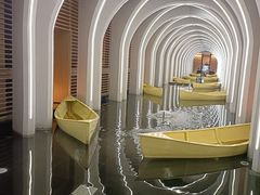 -涨巢·潮玩水疗局