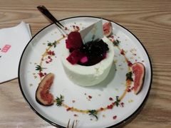 -84那年咖啡馆(李沧万达店)