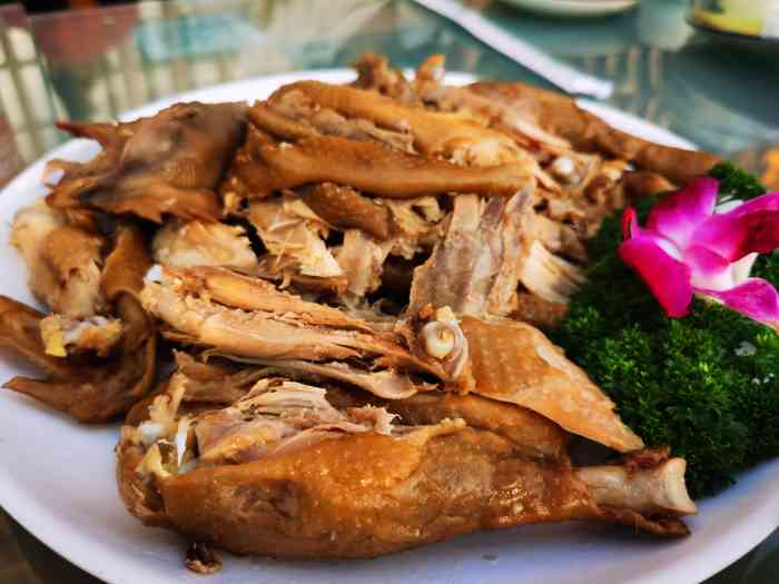 舌尖中国 杨凌往事怀旧菜馆-"下了杨凌高速,1.8公里左右就到了.停车.