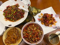 -堂瓦里·33年传统赣菜(第一街区店)