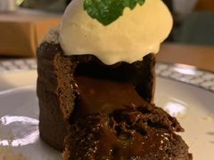 熔岩巧克力蛋糕配冰淇淋-EN SPACE恩空间