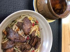 -万方圆拌粉瓦罐汤(九江湖滨店)