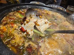 -小饕荟雅安贡椒鱼鲜馆(广福桥店)