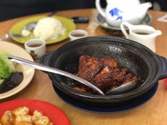 -直落玻璃（瓦煲）肉骨茶