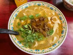 -金杨拉面王小吃面馆·牛三宝面·红烧牛肉粉