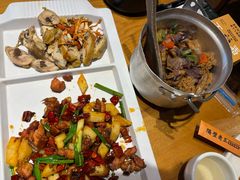 -隔壁老王·家常云南菜(花巷店)