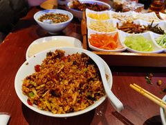 -怪噜范·老贵阳街头名小吃(鸿通城店)