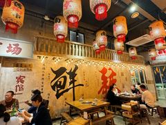 -旧街市鲜货老火锅(大光路店)