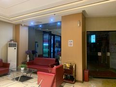 -紫东瑞亨酒店(牛市口地铁站店)