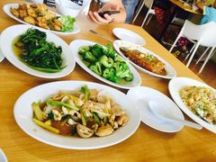 -ZF Seafood Restaurant 卓峰海鲜餐