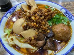 -孙浩特色牛杂面板面(华捷道店)