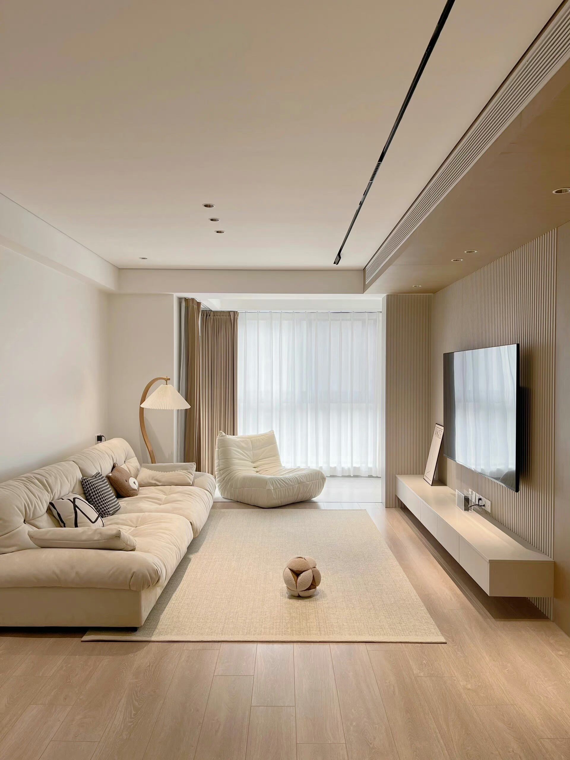 简约风实景装修是大气哈