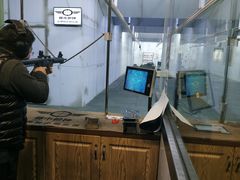 -都市枪神实弹射击俱乐部