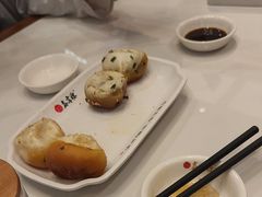 荠菜大虾双拼-鑫震源·苏式大虾生煎(山塘街店)