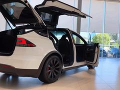 -TESLA 特斯拉(北京后沙峪特斯拉中心)