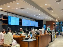 -星巴克(上海虹桥新天地二店)