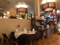 -Thai Pothong Restaurant