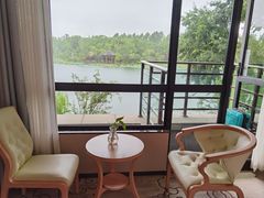 -上海怡沁园度假酒店