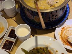 -关东小磨东北菜(上海长风大悦城店)
