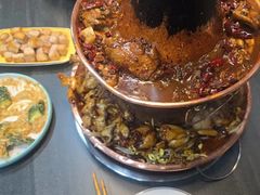 -超越炭火牛蛙火锅鸡(河东店)