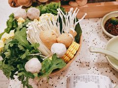 -椰子营·椰子鸡火锅(万象里店)