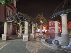 -冰冰龙虾·江湖菜·花园江景餐厅