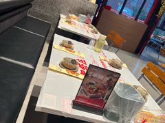 -肥肥虾庄·金牌油焖大虾(杨园滨江时代walk店)