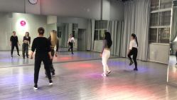 -星秀丽模特T台·舞蹈师资培训中心