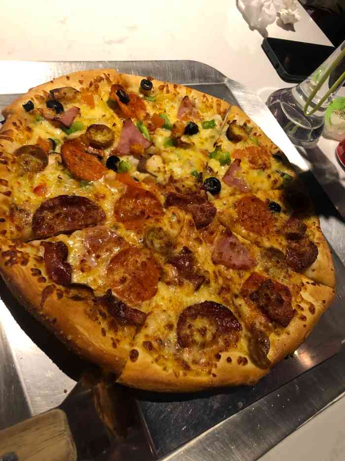 乌巢餐厅(霄云路店)-"小份儿披萨好吃,没有停车地方很无奈.服务.