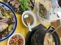 -官塘陈记鱼生·潮汕砂锅粥·牛肉火锅(潮枫路总店)