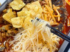 -在巷子里的烤肉店·螺蛳粉烤鱼·牛蛙(和美城店)